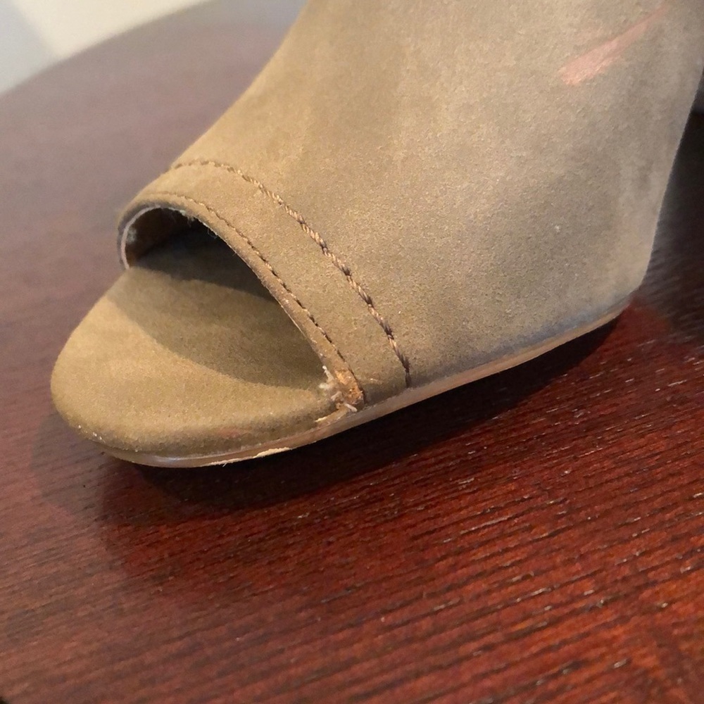 XOXO Brown Faux Leather Peep Toe zipper tassel booties size 6.5 - Picture 11 of 11